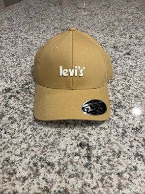 Levi's Beige/Tan Logo Baseball Cap